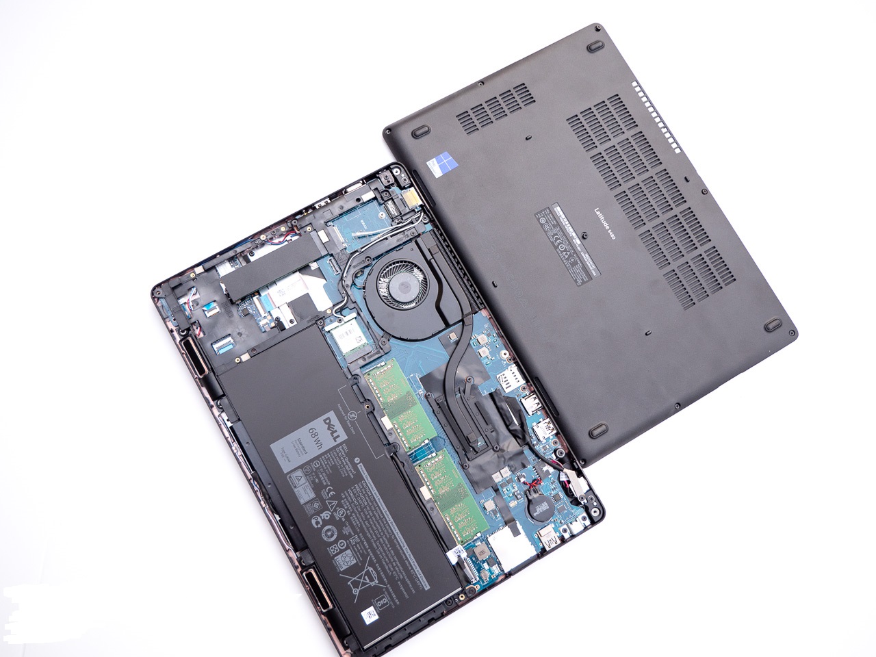 لپ تاپ استوک Dell Latitude 5480 Core i5-7440HQ, 8GB RAM, 256GB SSD, 2GB Nvidia Graphic, HD