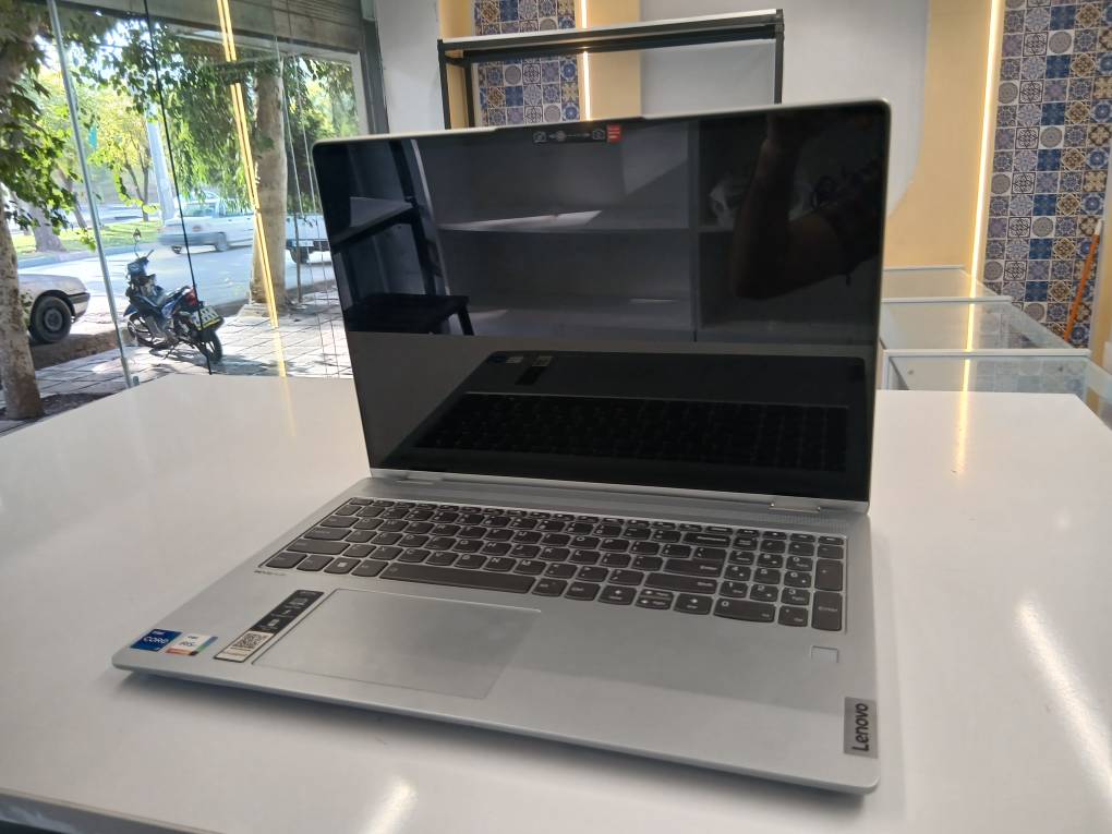 لپ تاب لنوو مدل IdeaPad Flex 5 | ظرفیت ۲۵۶ گیگابایت SSD | با پردازنده Core i7 1255u | و ۸ گیگابایت رم | صفحه نمایش لمسی | استوک